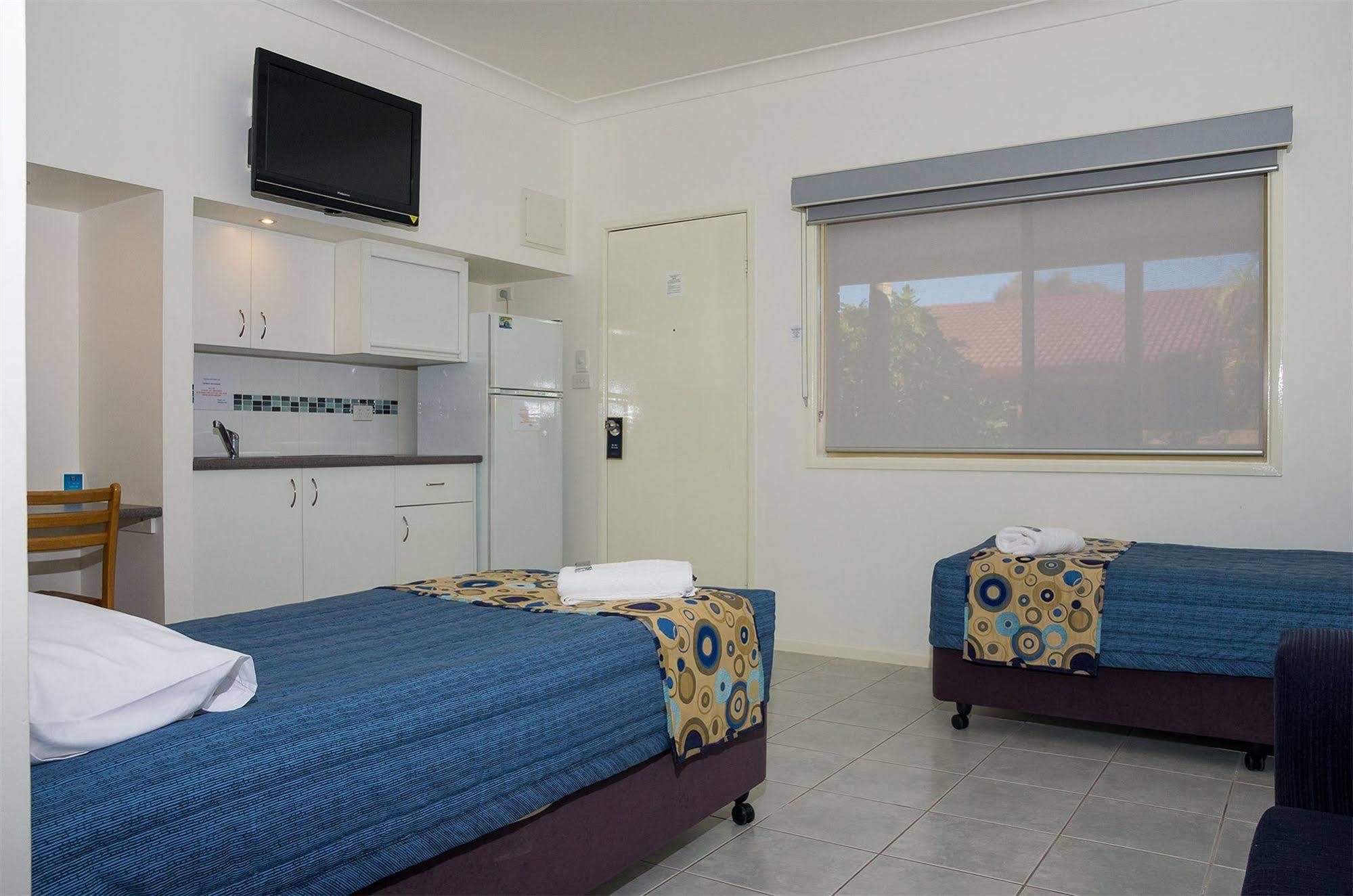 Yamba Motor Inn Exteriör bild